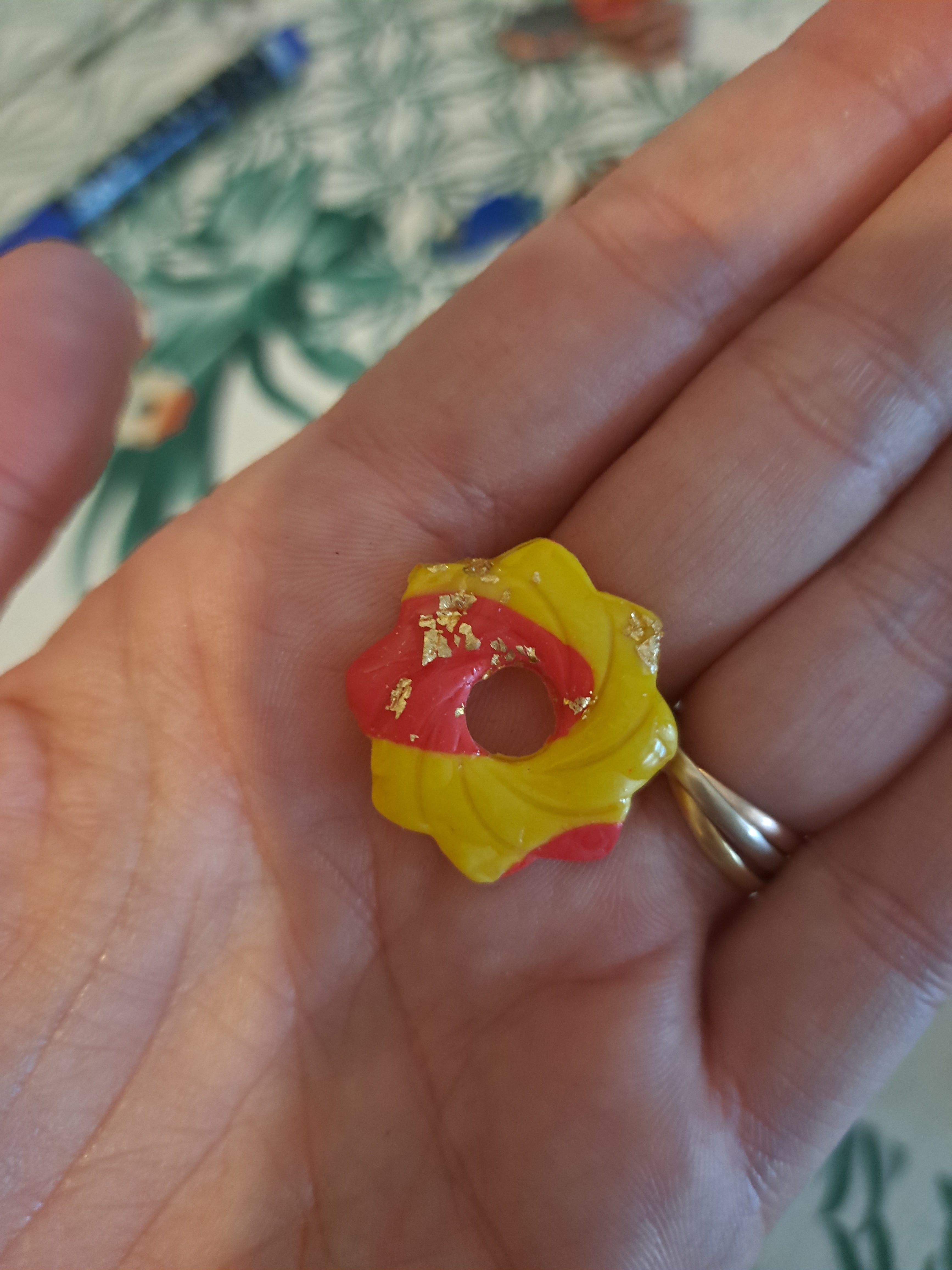 TOURBILLON jaune rouge