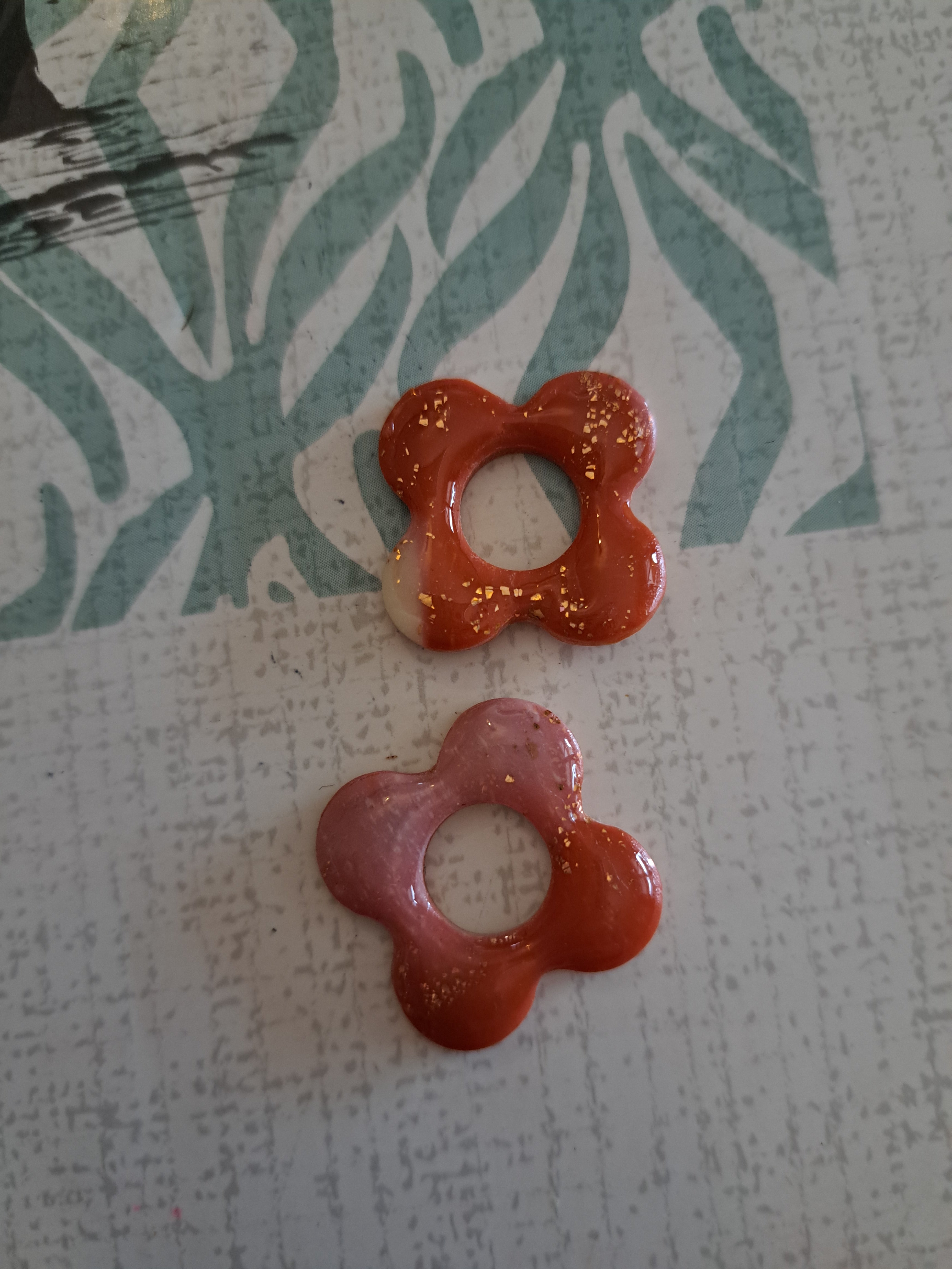 QUADRATA rouge rose paillettes