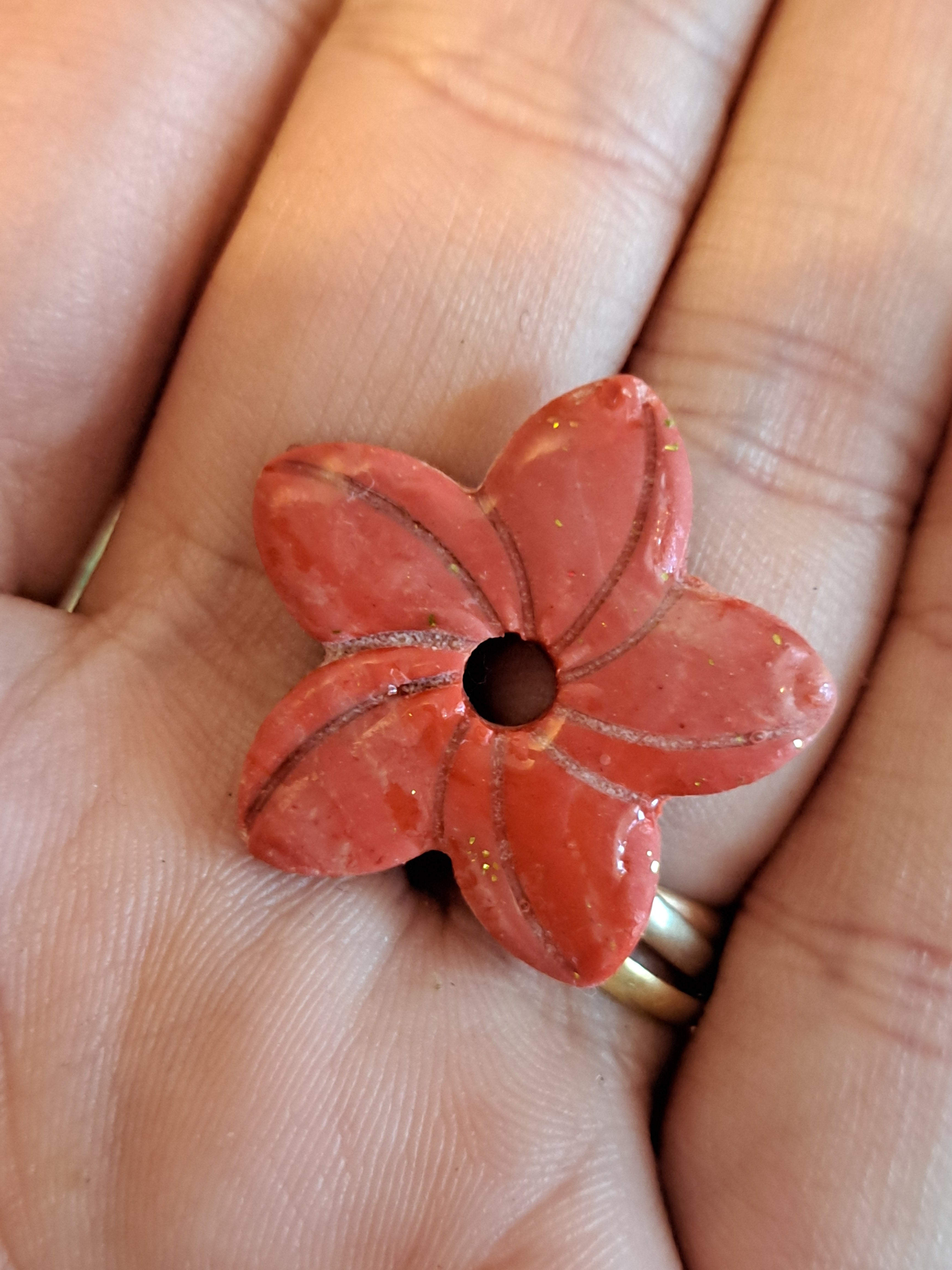 TIARÉ rouge paillettes